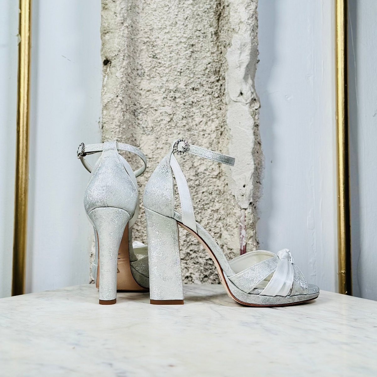 NEW BLACK MOON (10cm)