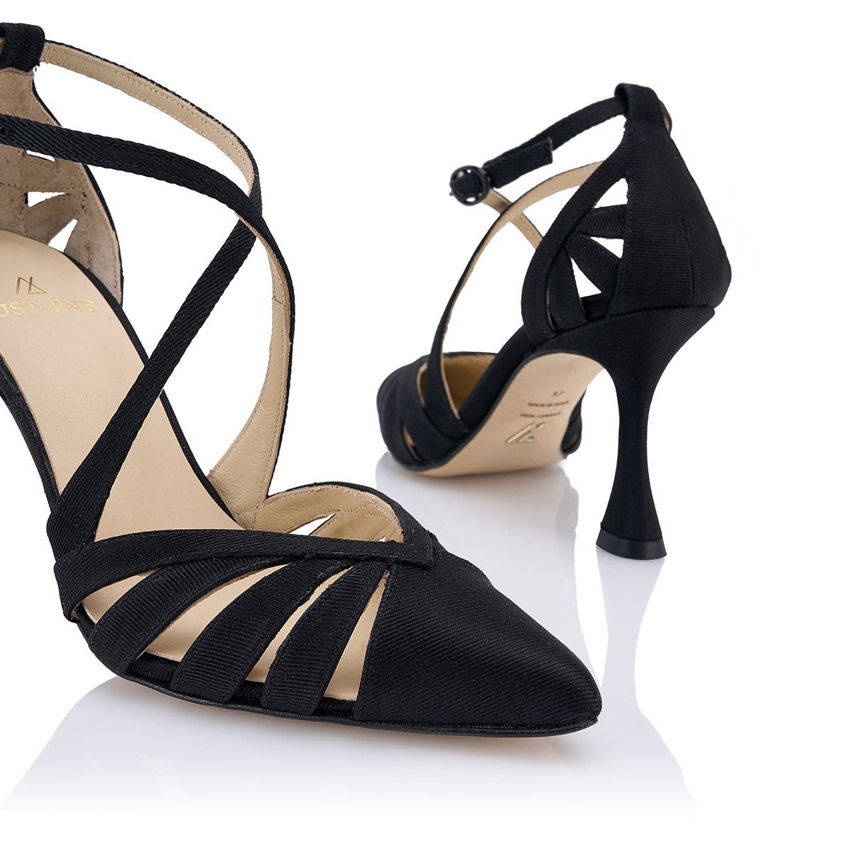 BACK TO BLACK (8,5CM)