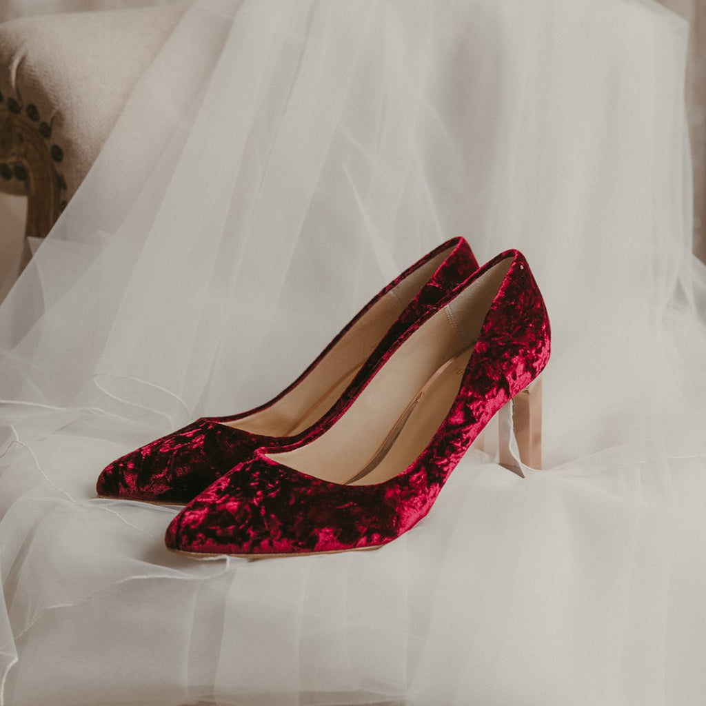 Red velvet clearance court shoes