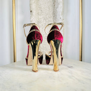 SKY HIGH RUBINO (11cm)