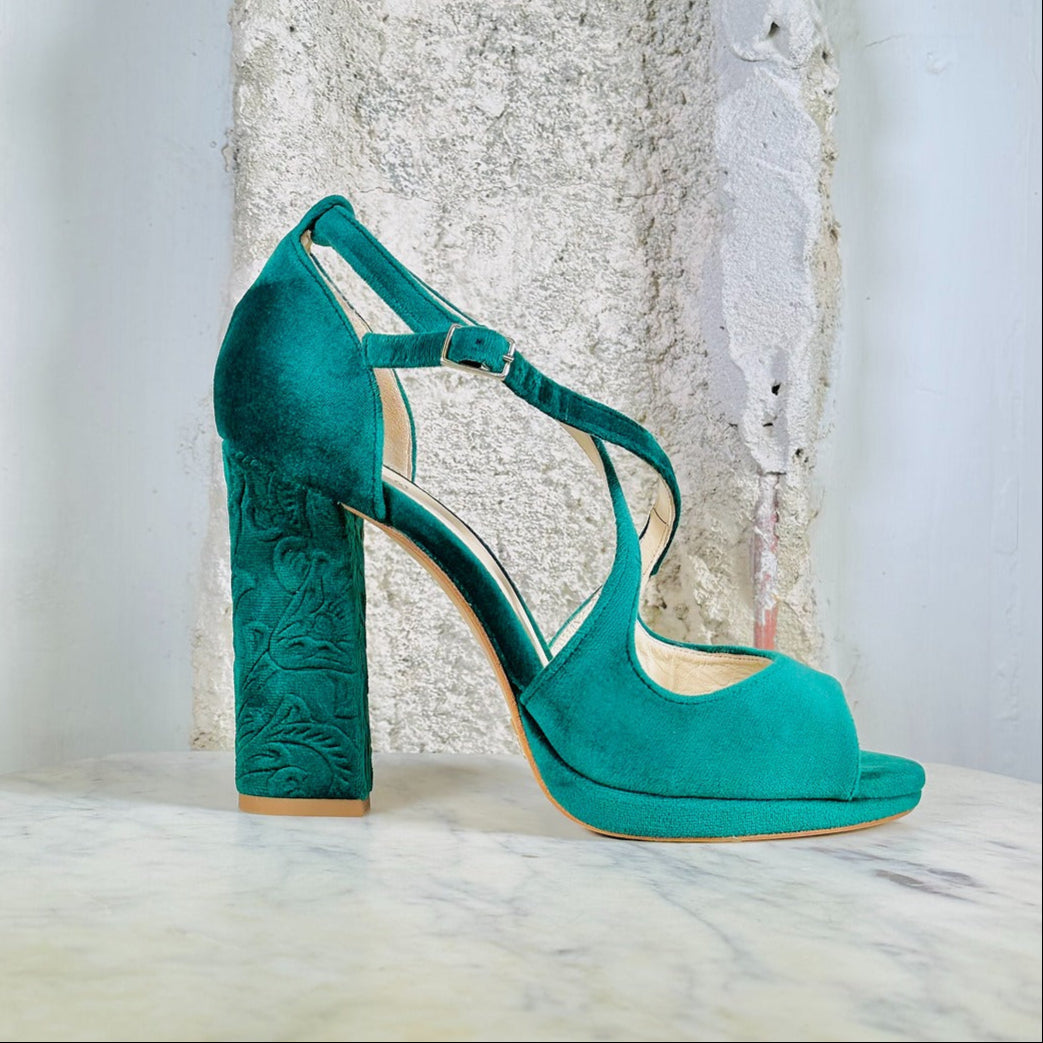 T. 38 - GREEN LEAVES (10cm)