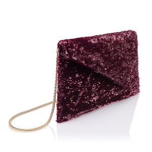 Bolso sobre con lentejuelas burdeos