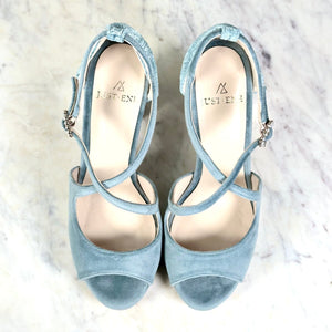 SANDALS WITH CROSSED STRAPS BABY BLUE T. 37