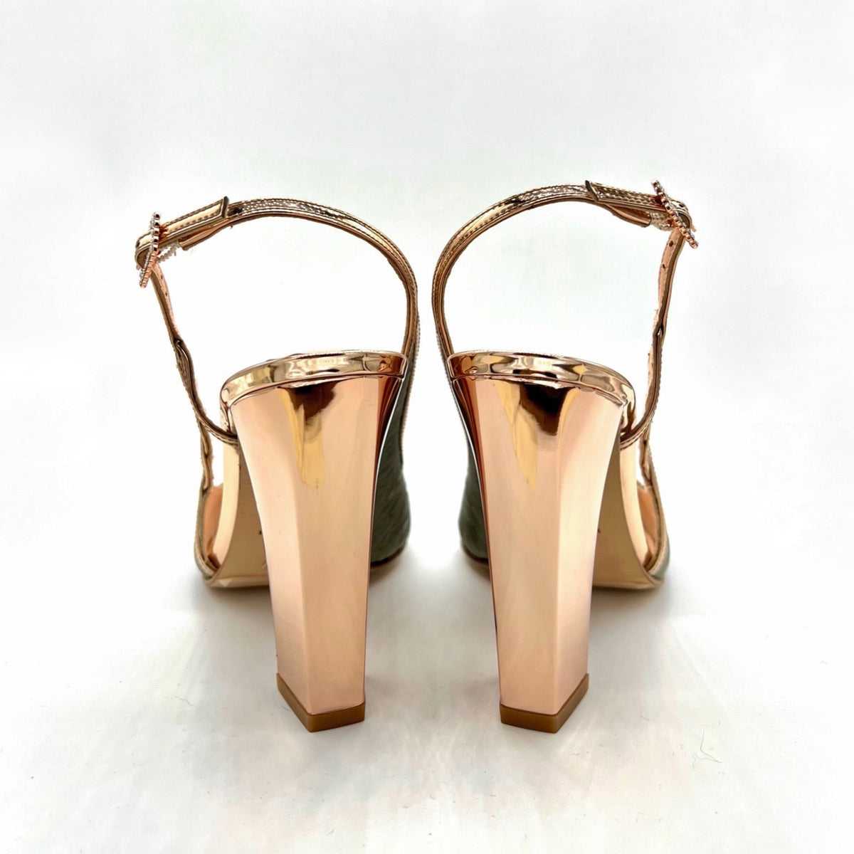 METALLIC SEAT SHOES SIZE 37