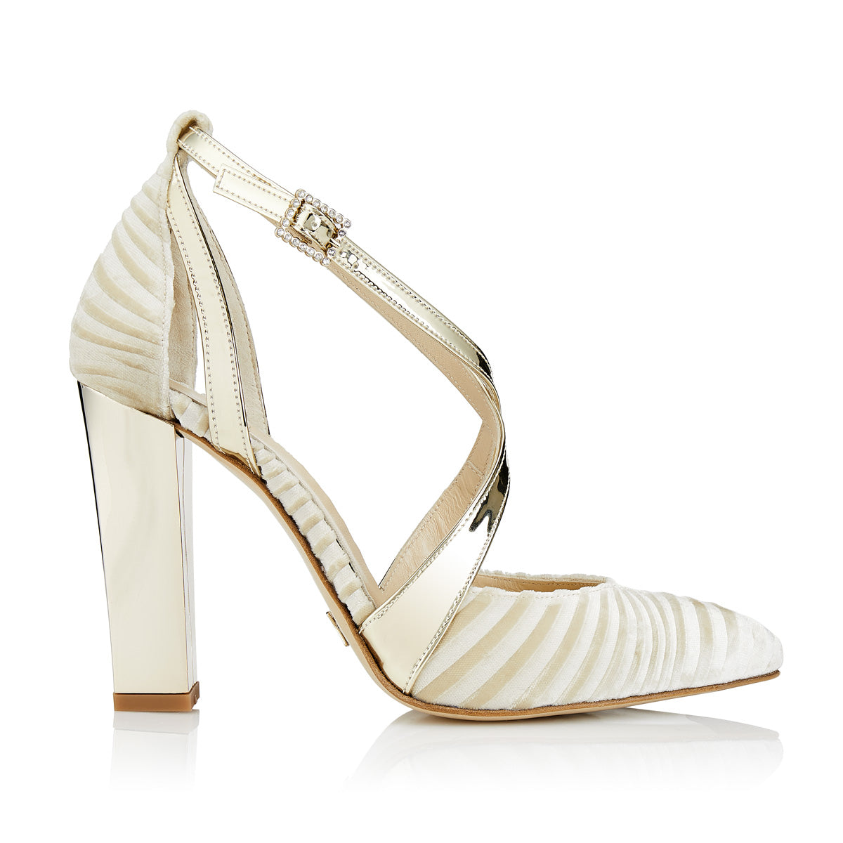 zapato-mujer-terciopelo-beige